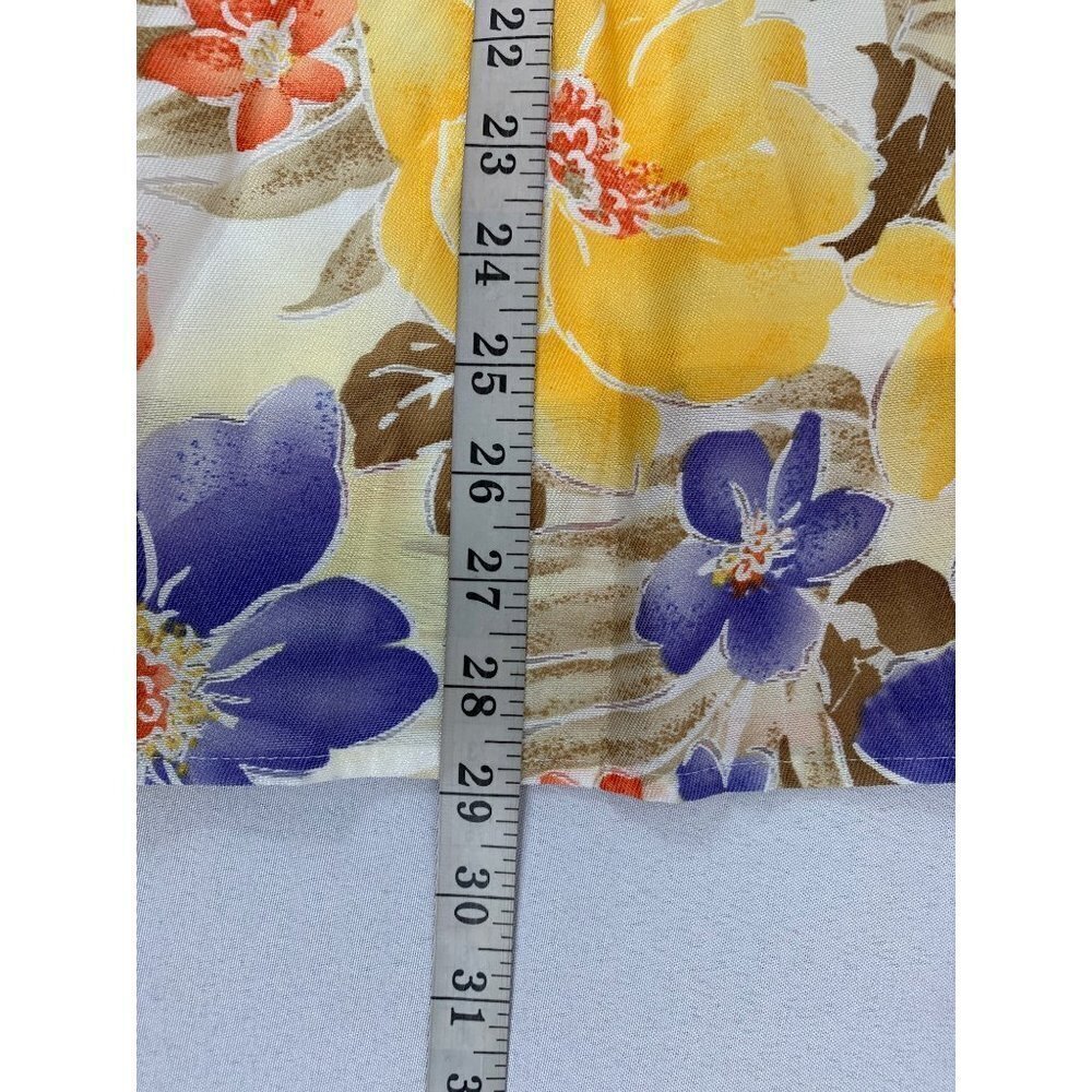 Alfred Dunner Women's Multi-Floral Colored Top W/ Tank Top - Picture 5 of 5